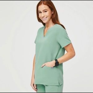 Figs Jade Casma Scrub Top Size XS
